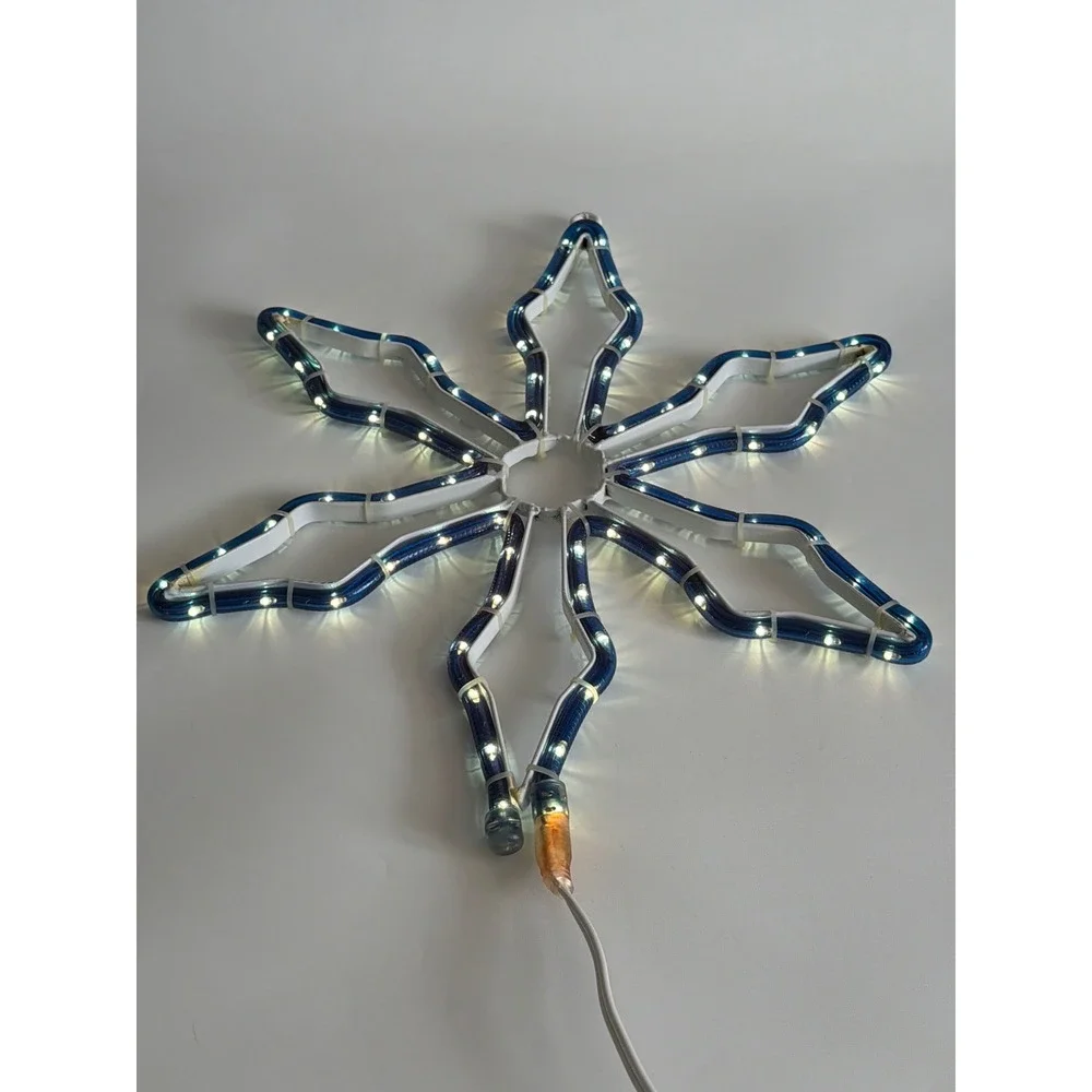 Enchanted Forest Christmas 18 Inch Rope Light Snowflake Indoor Outdoor 9473 2003